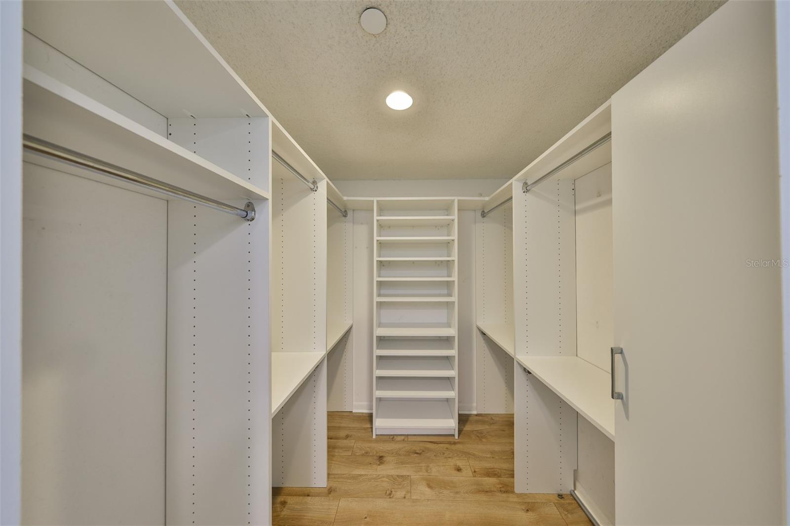 CRESCENT BEACH CLUB ONE CONDO - Residential