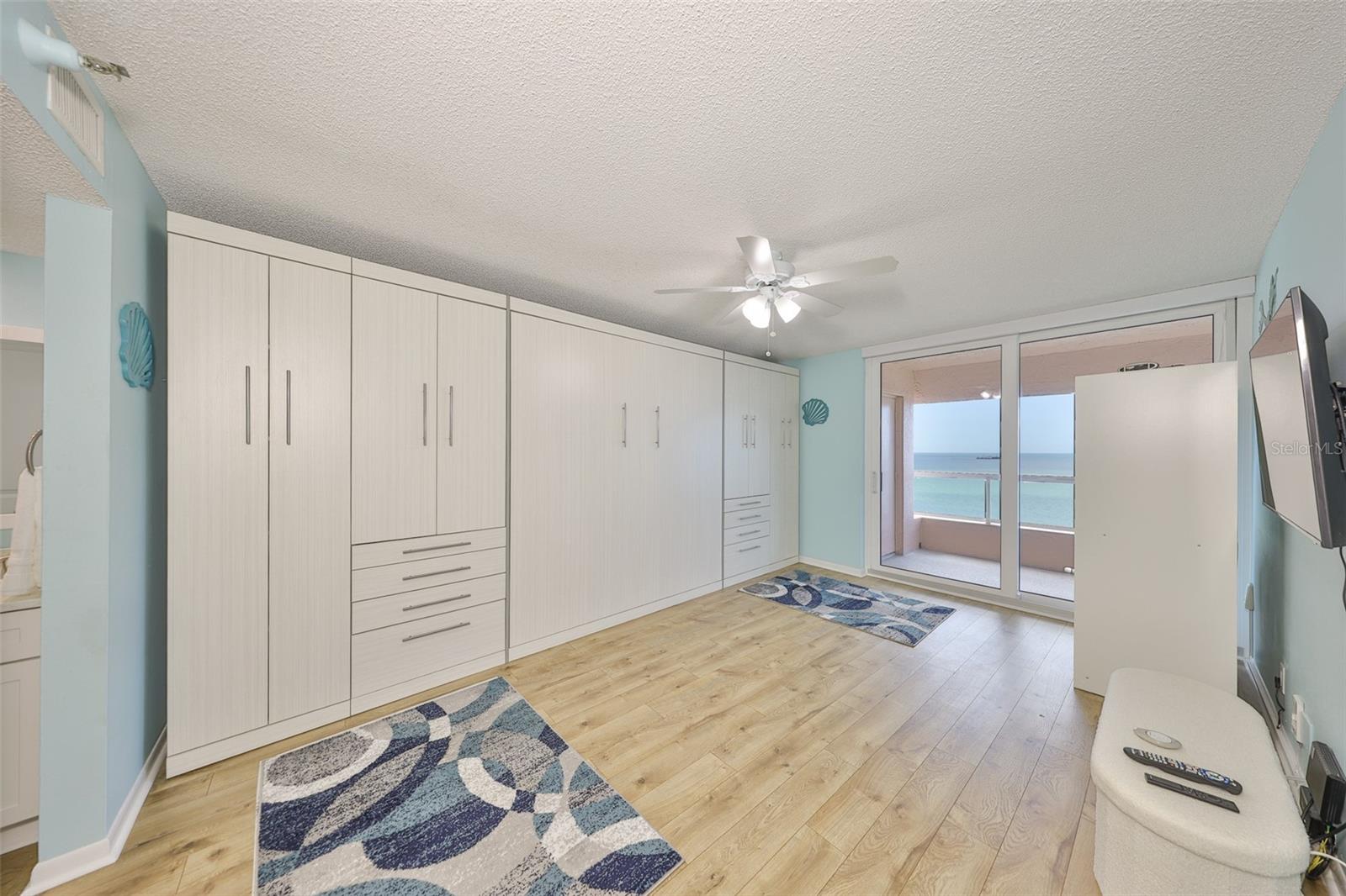 CRESCENT BEACH CLUB ONE CONDO - Residential