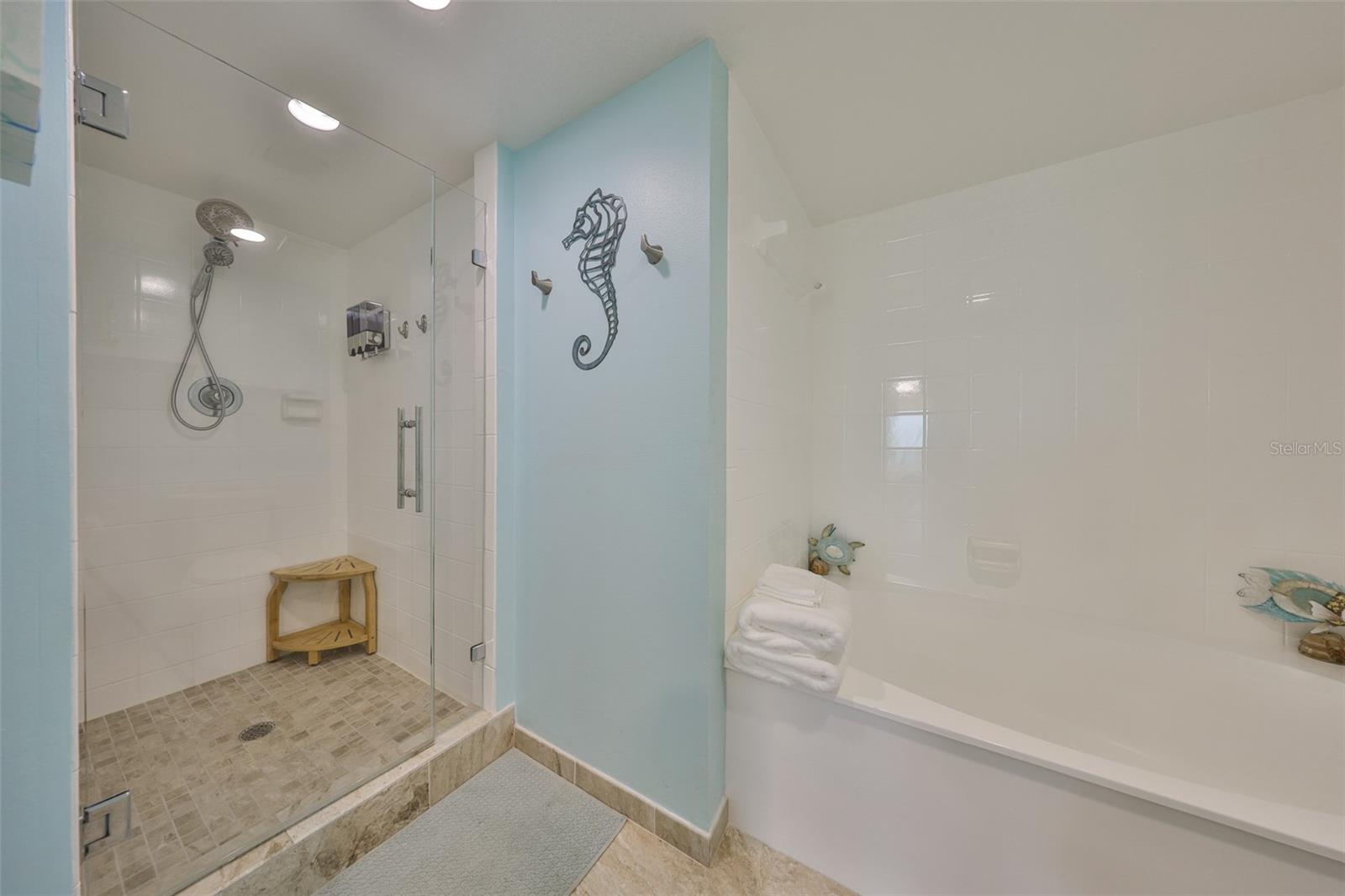 CRESCENT BEACH CLUB ONE CONDO - Residential