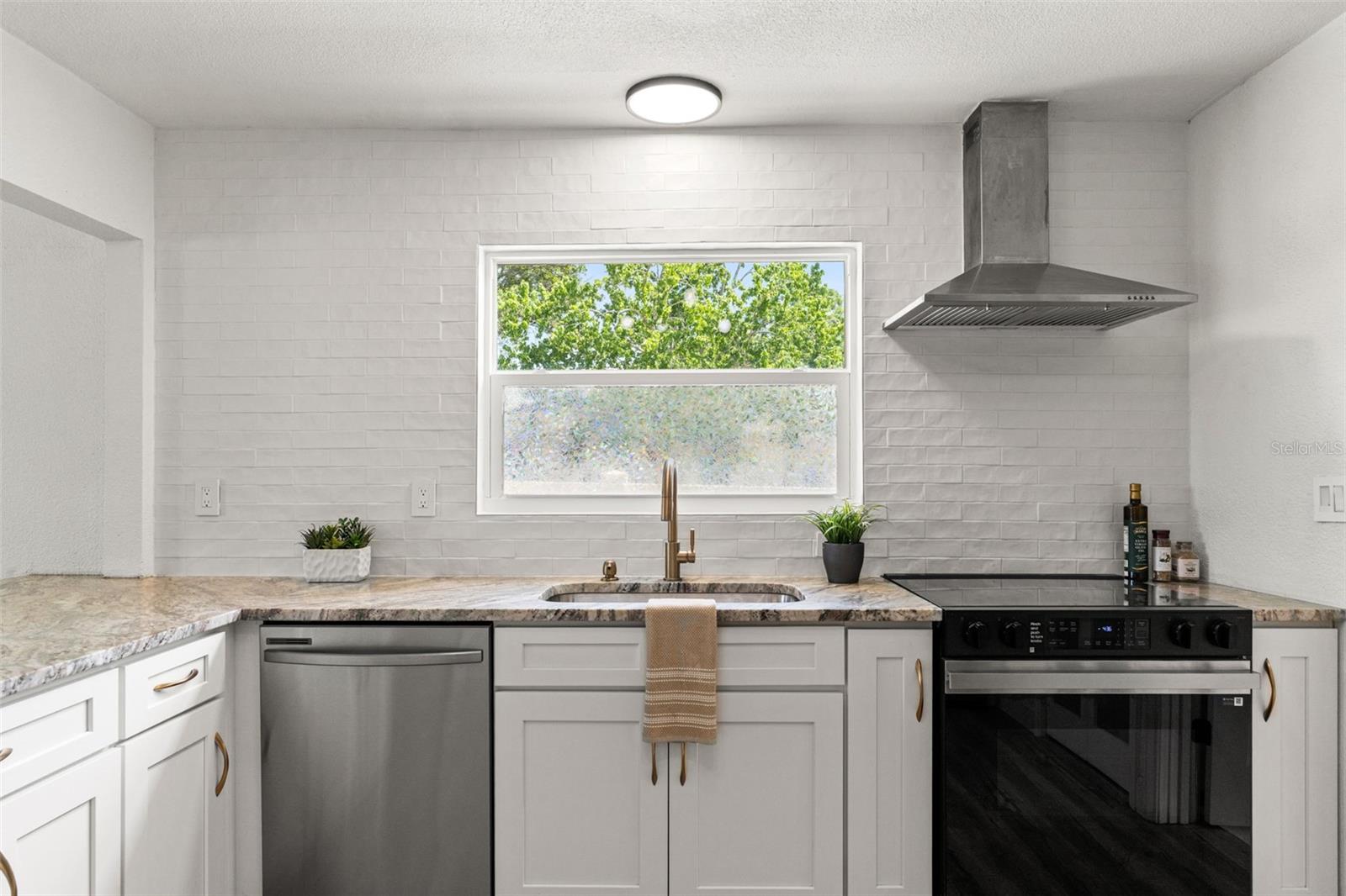 HARRIS SCHOOL ADD - Residential