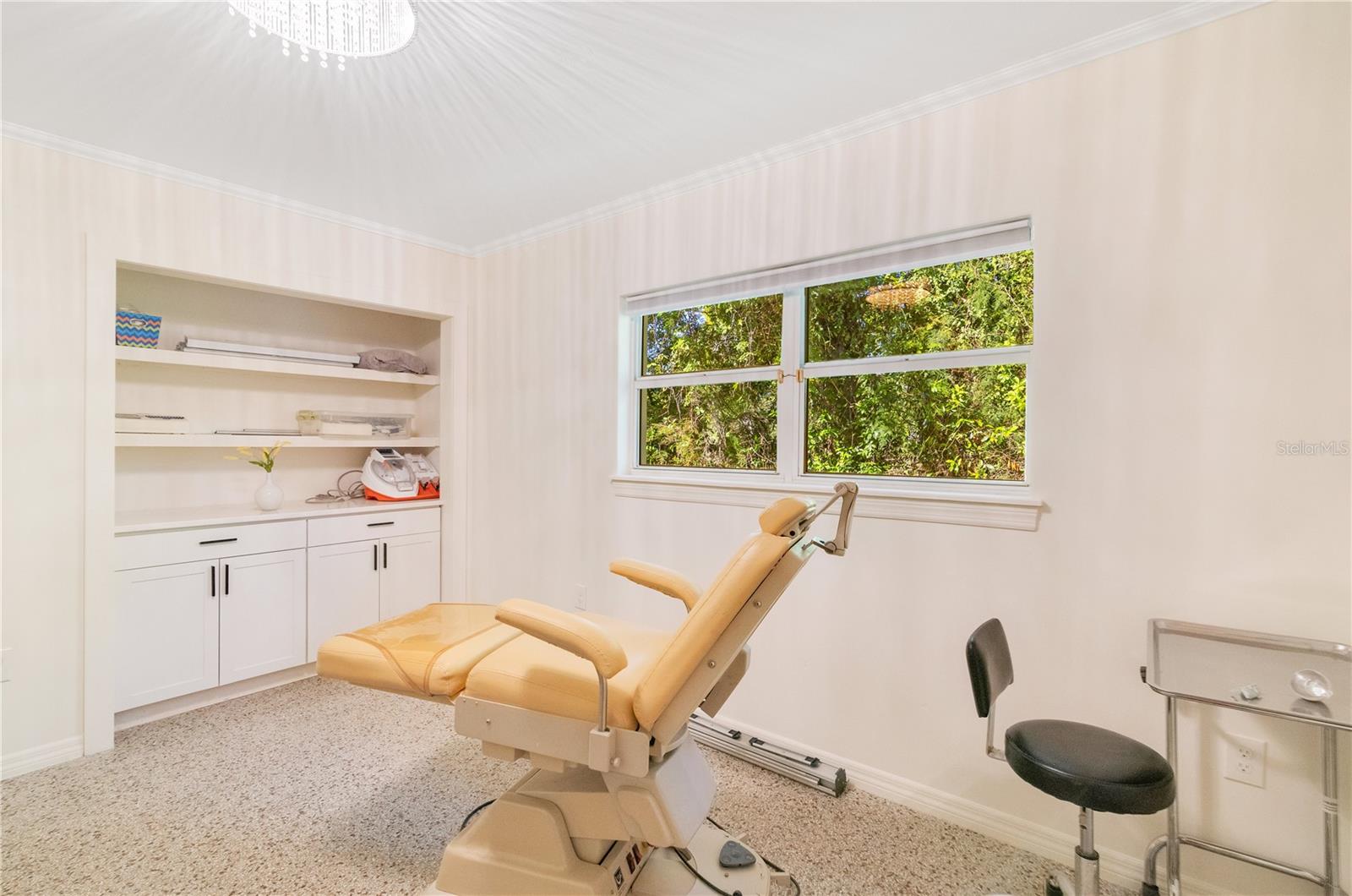 EAST COAST VILLA - Commercial Sale