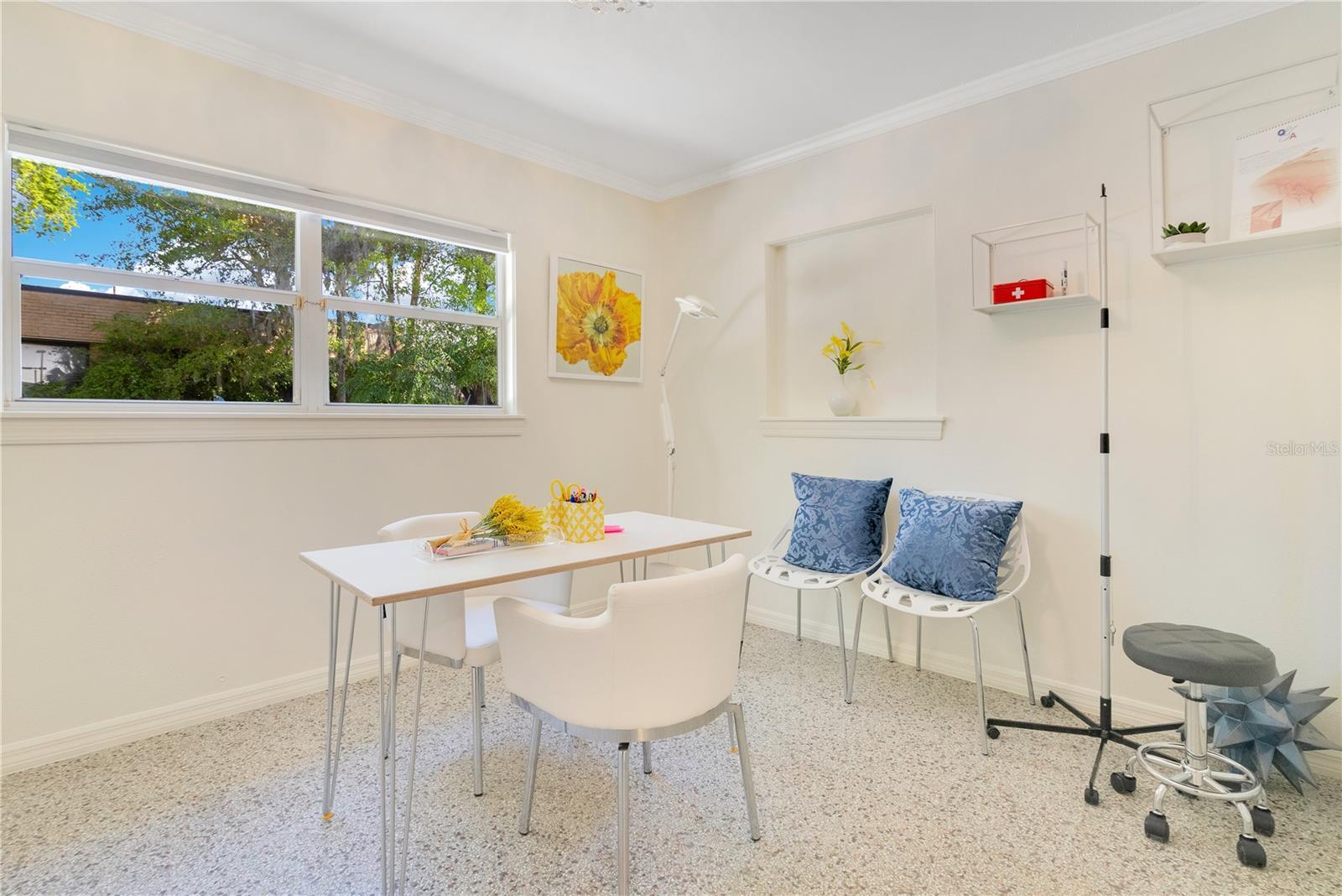 EAST COAST VILLA - Commercial Sale