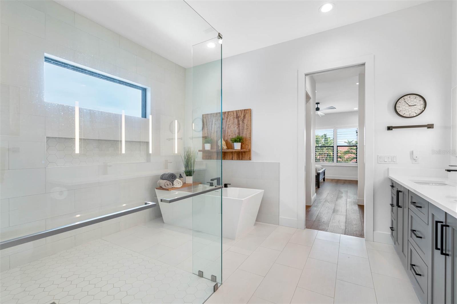 TIERRA VERDE UNIT 1 4TH REP - Residential