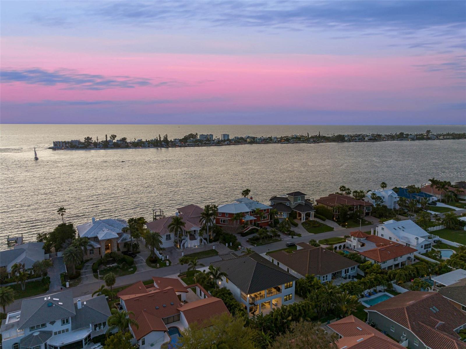 TIERRA VERDE UNIT 1 4TH REP - Residential