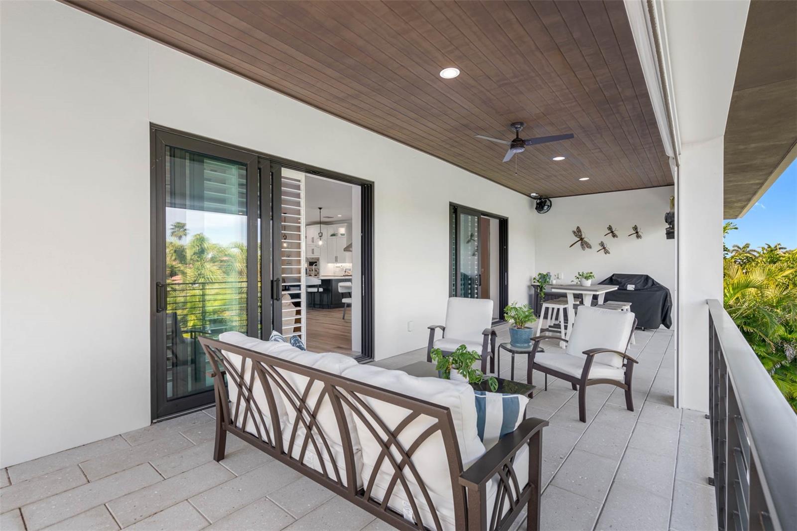 TIERRA VERDE UNIT 1 4TH REP - Residential