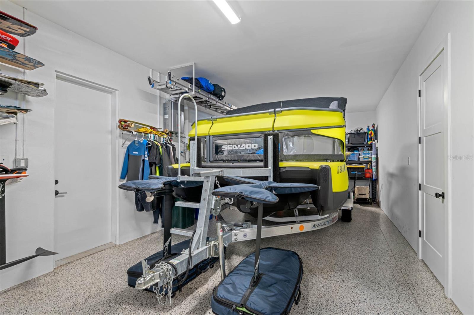 TIERRA VERDE UNIT 1 4TH REP - Residential