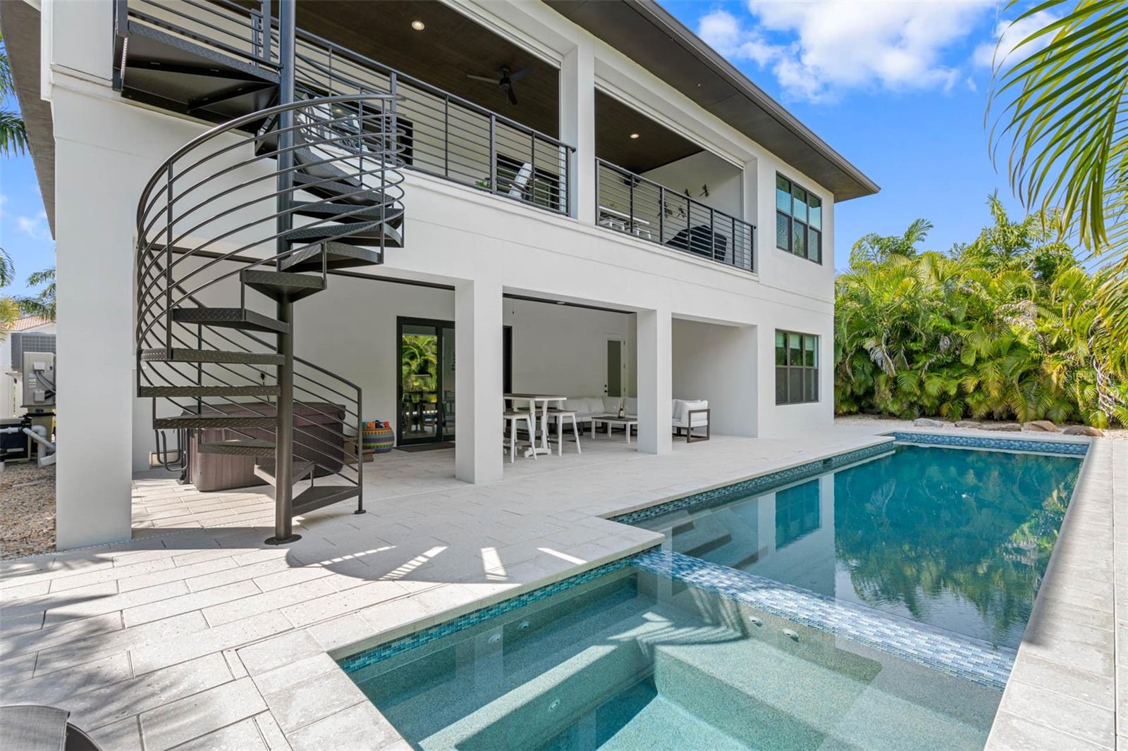 TIERRA VERDE UNIT 1 4TH REP - Residential