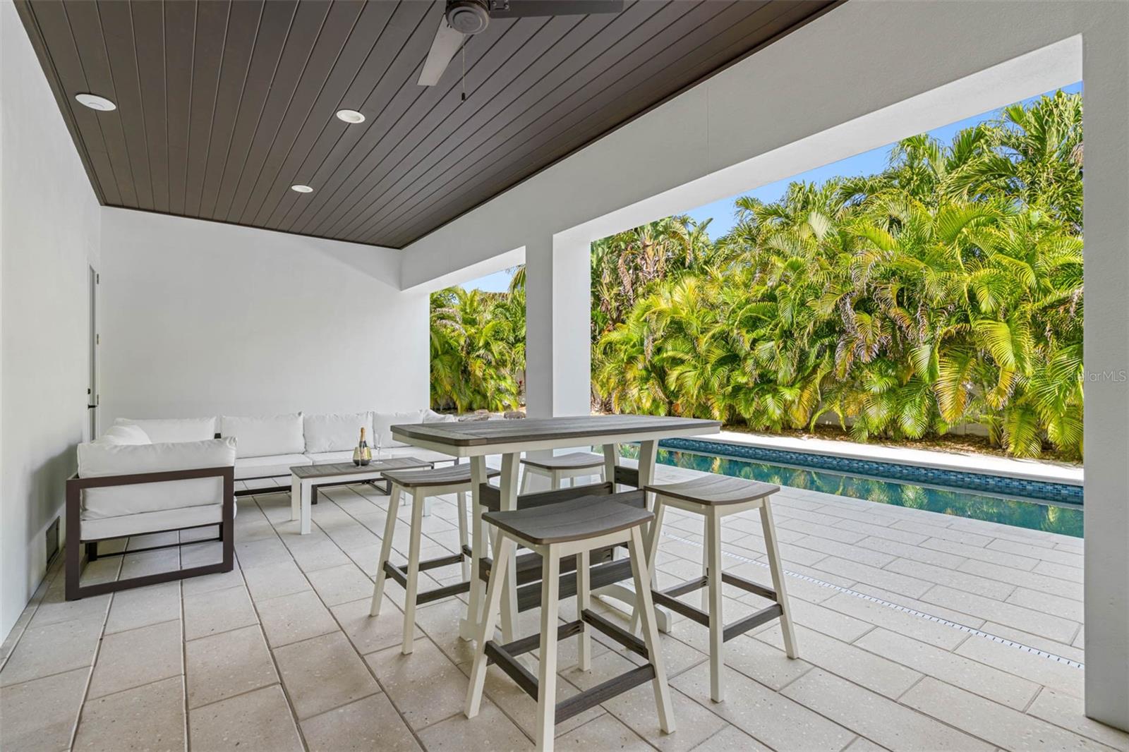 TIERRA VERDE UNIT 1 4TH REP - Residential