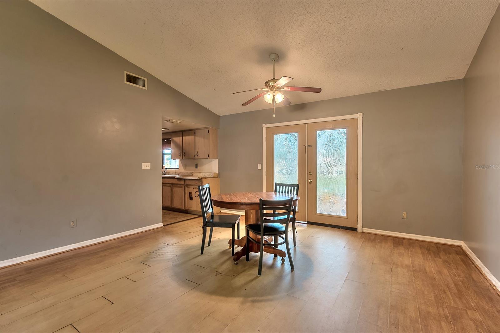 Florida Shores 01 - Residential