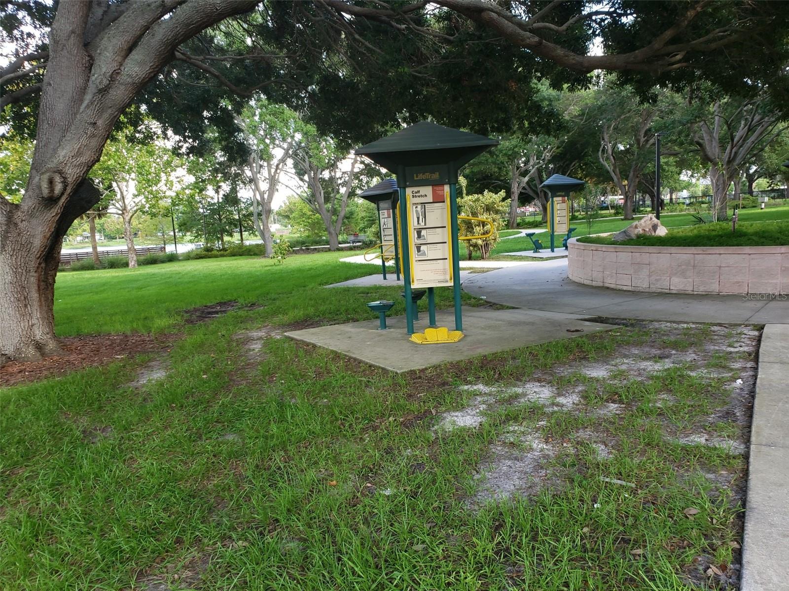 BOULEVARD HEIGHTS - Residential Lease