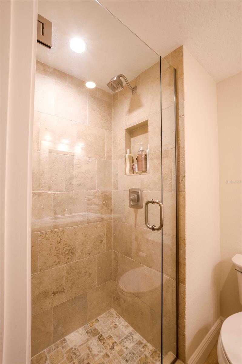 Marker 33 Ph 01 Condo - Residential