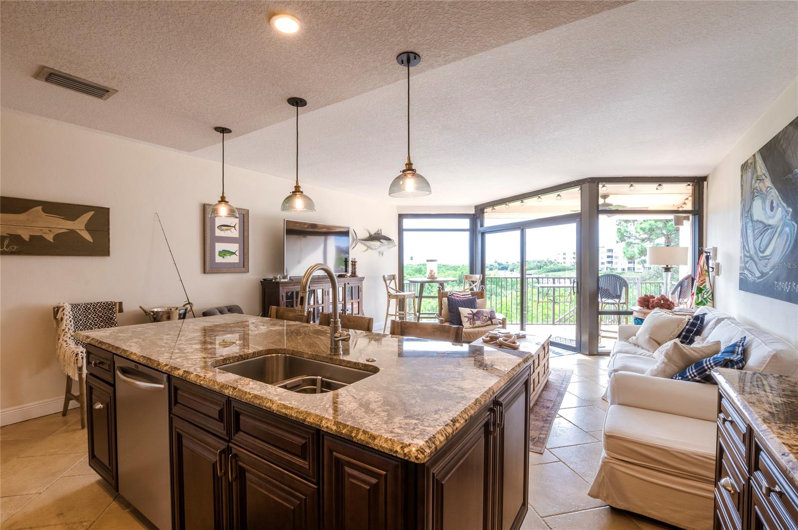 Marker 33 Ph 01 Condo - Residential