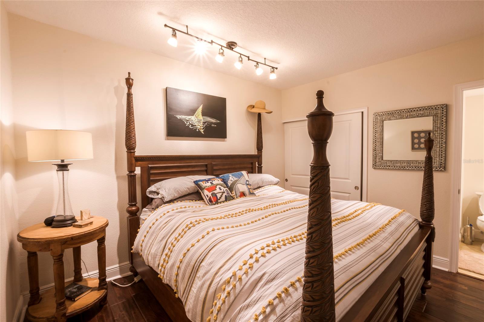 Marker 33 Ph 01 Condo - Residential