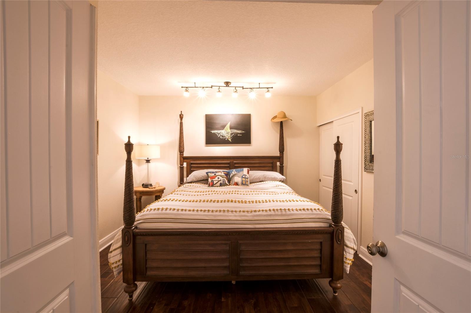 Marker 33 Ph 01 Condo - Residential