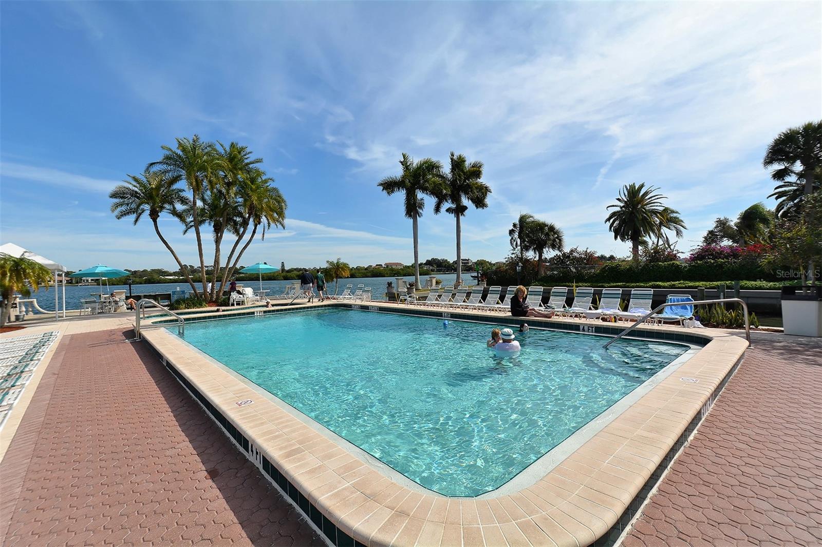 PALM BAY CLUB I - Residential