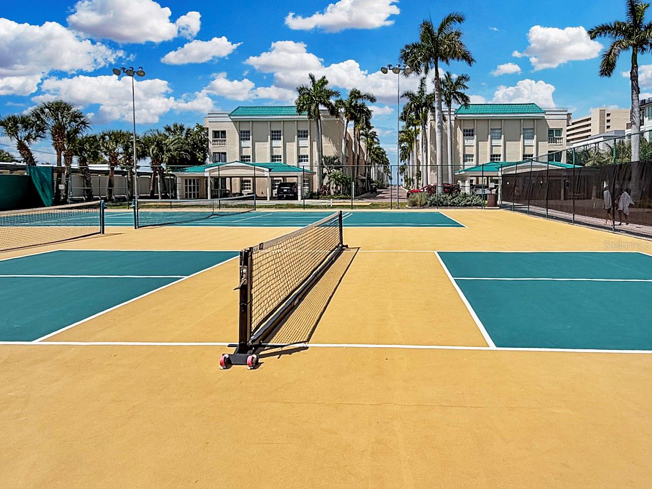 PALM BAY CLUB I - Residential