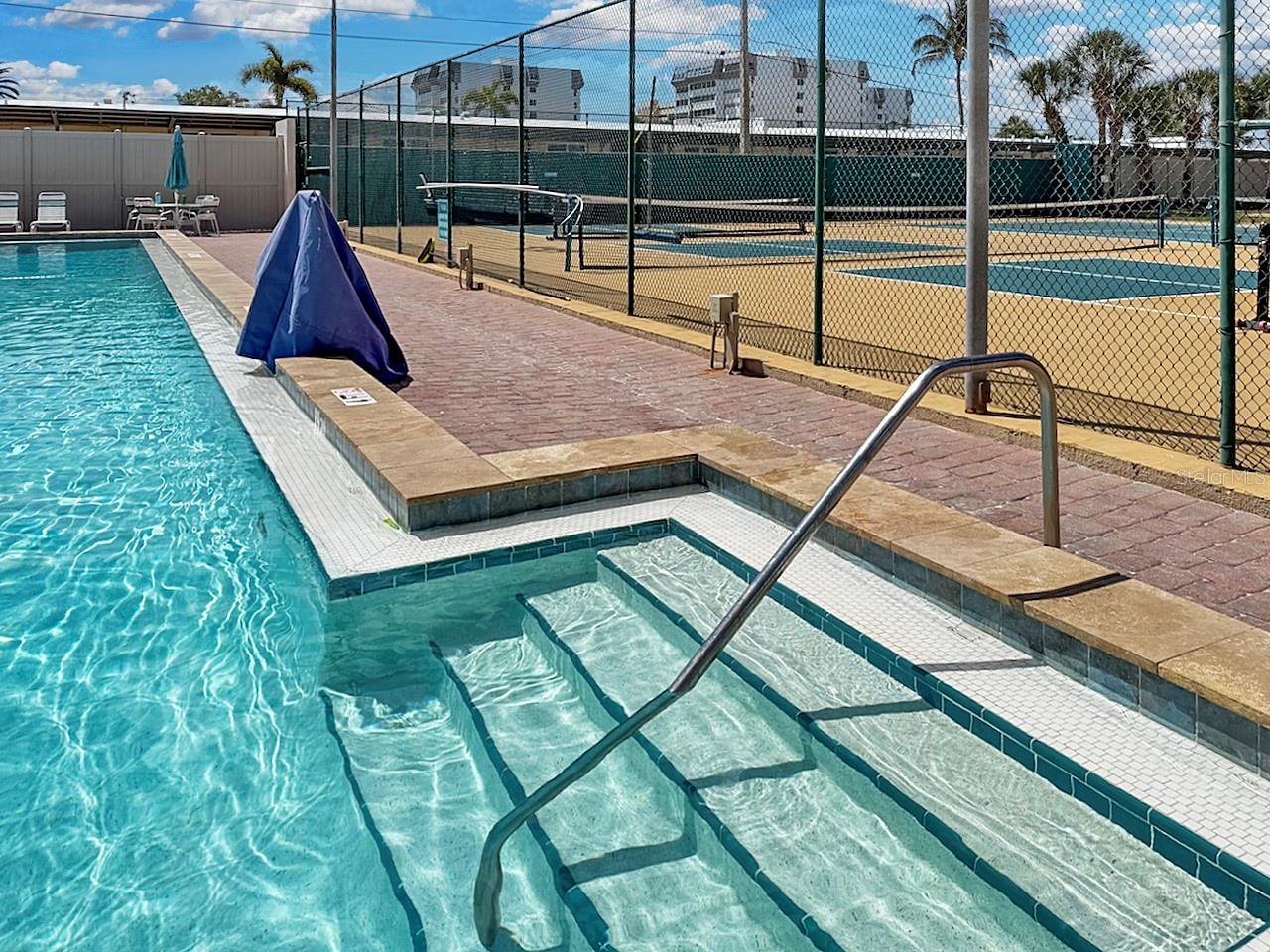 PALM BAY CLUB I - Residential