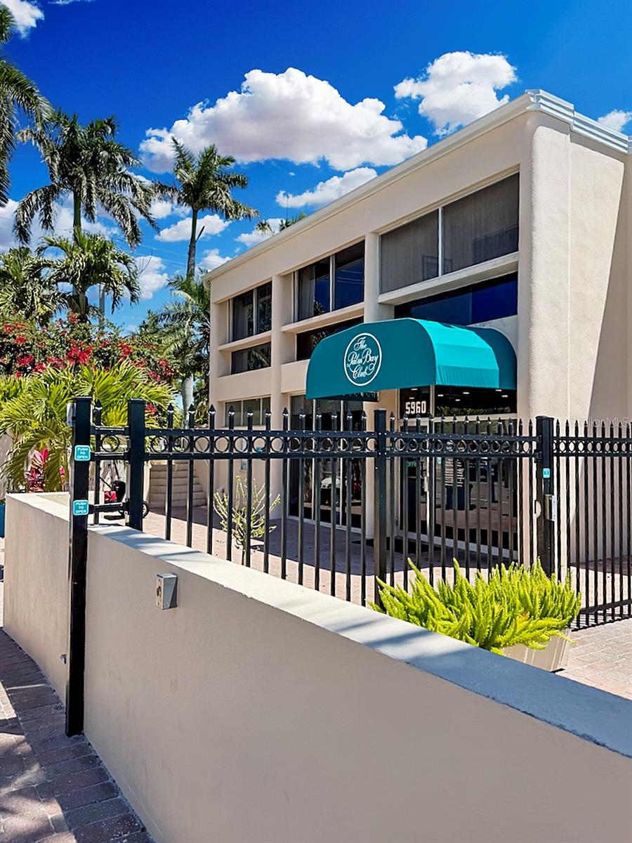PALM BAY CLUB I - Residential