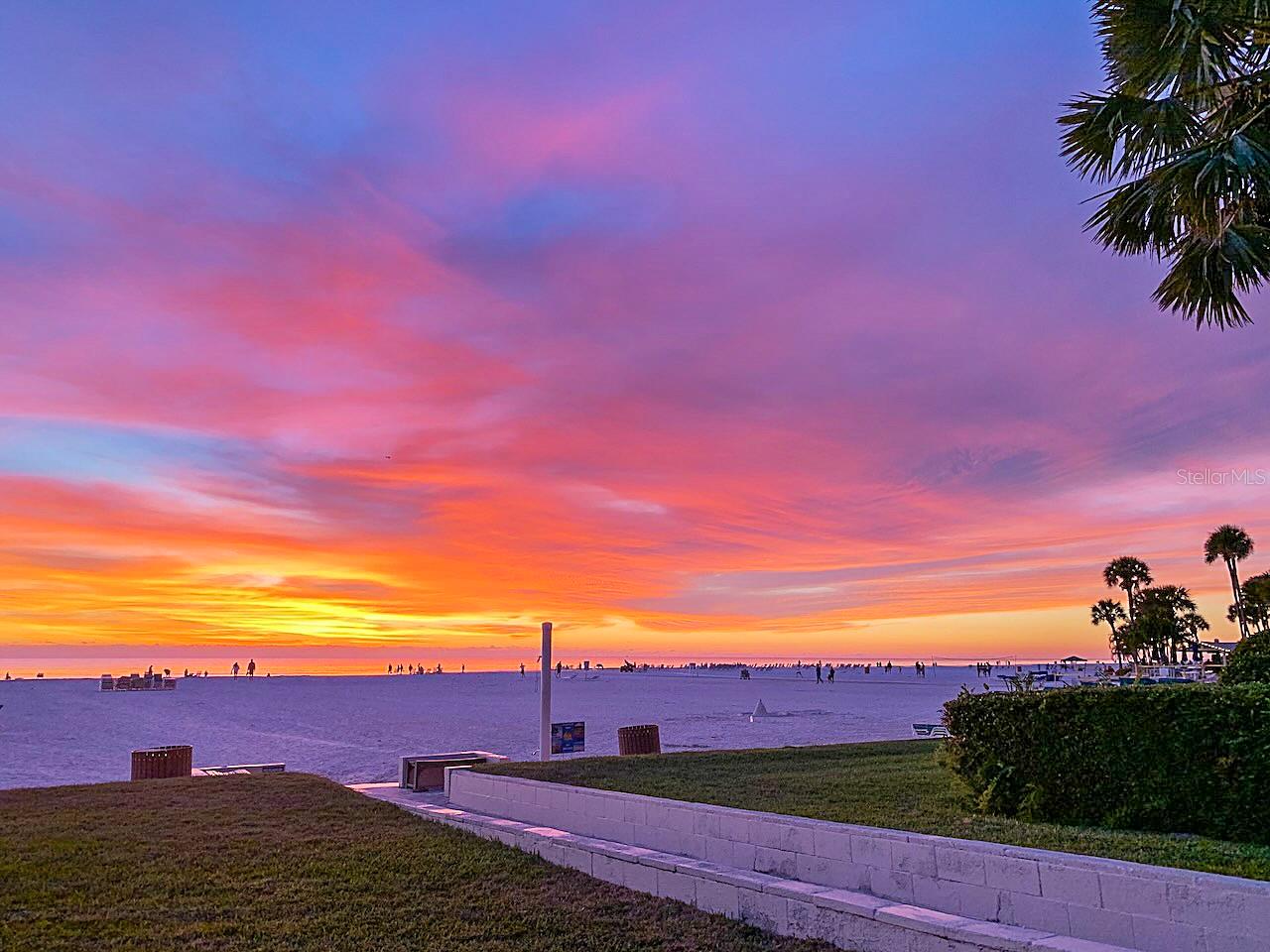 PALM BAY CLUB I - Residential