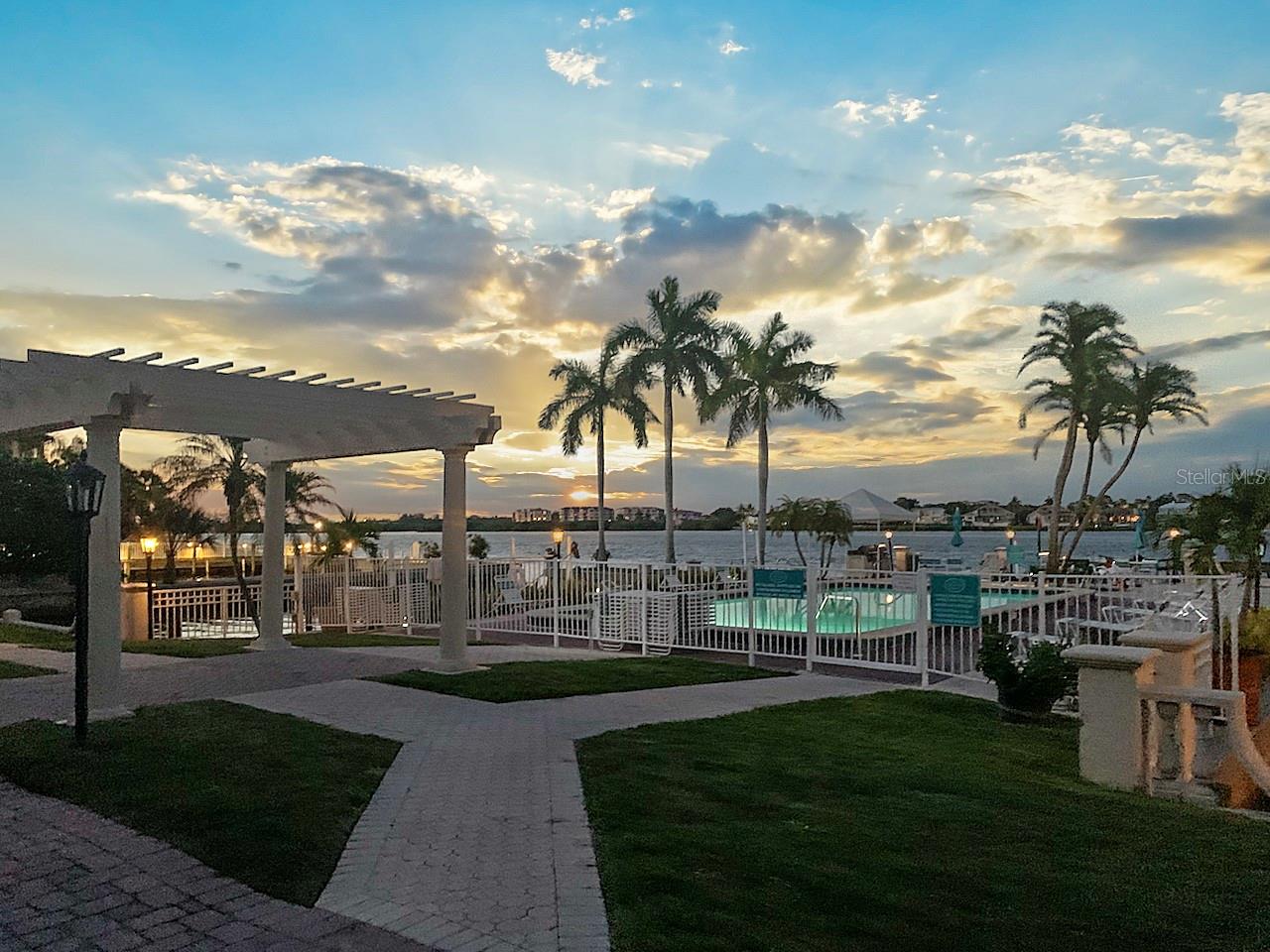 PALM BAY CLUB I - Residential