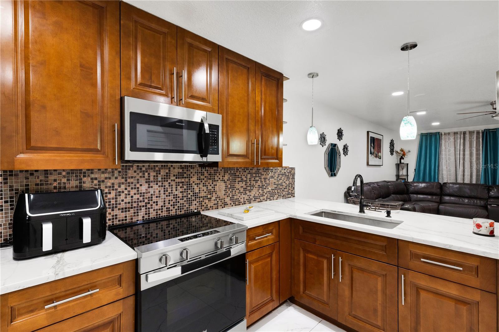 LENRAY HEIGHTS - Residential