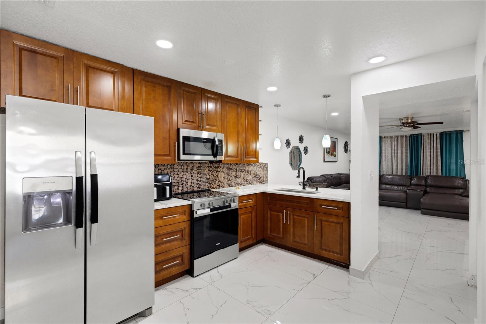 LENRAY HEIGHTS - Residential