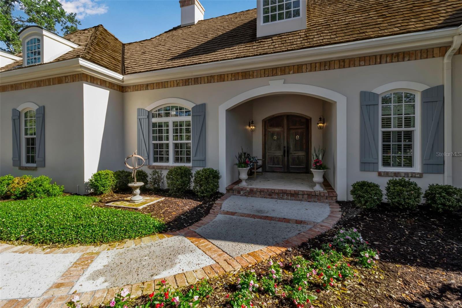 THE OAKS BAYSIDE - Residential