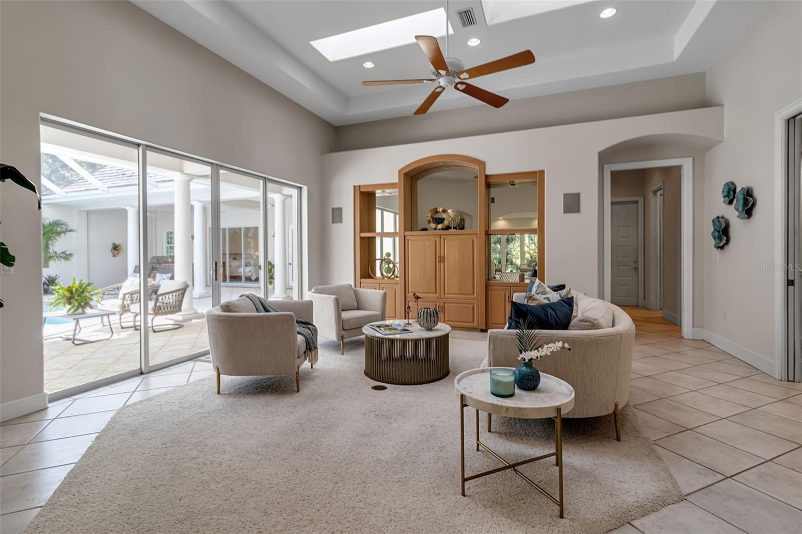 THE OAKS BAYSIDE - Residential