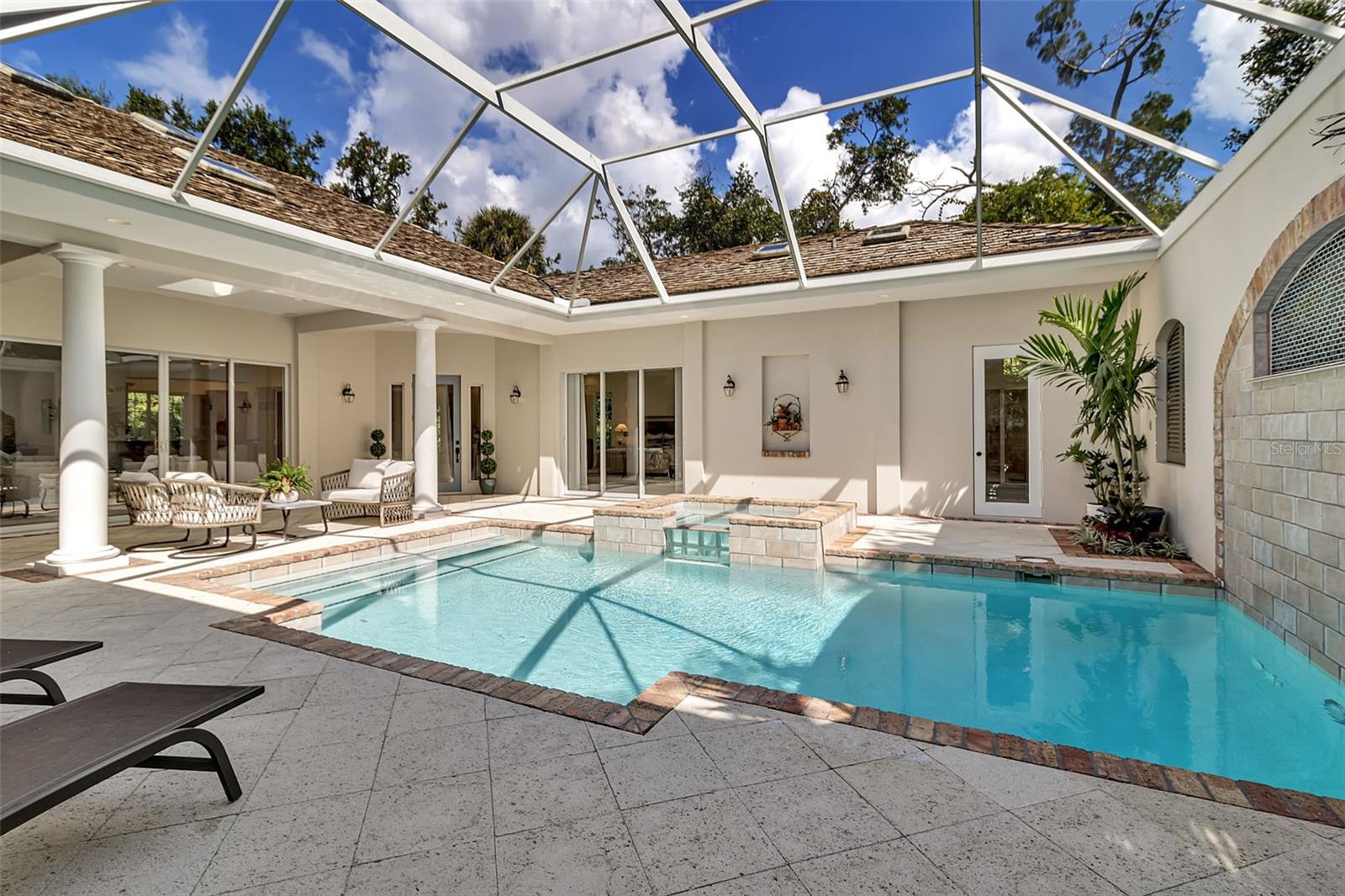 THE OAKS BAYSIDE - Residential