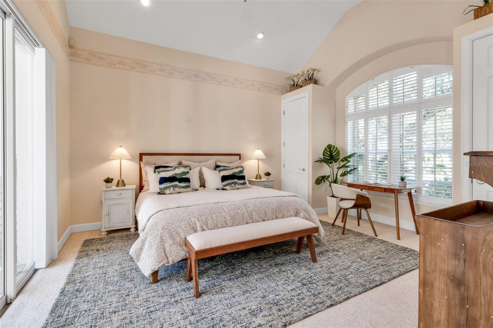 THE OAKS BAYSIDE - Residential