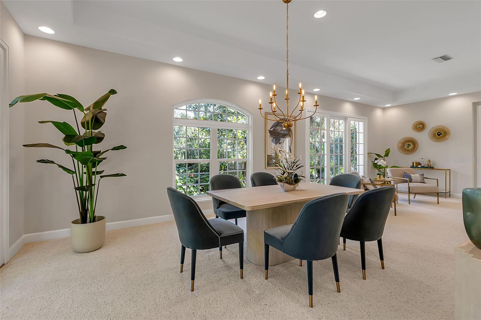 THE OAKS BAYSIDE - Residential