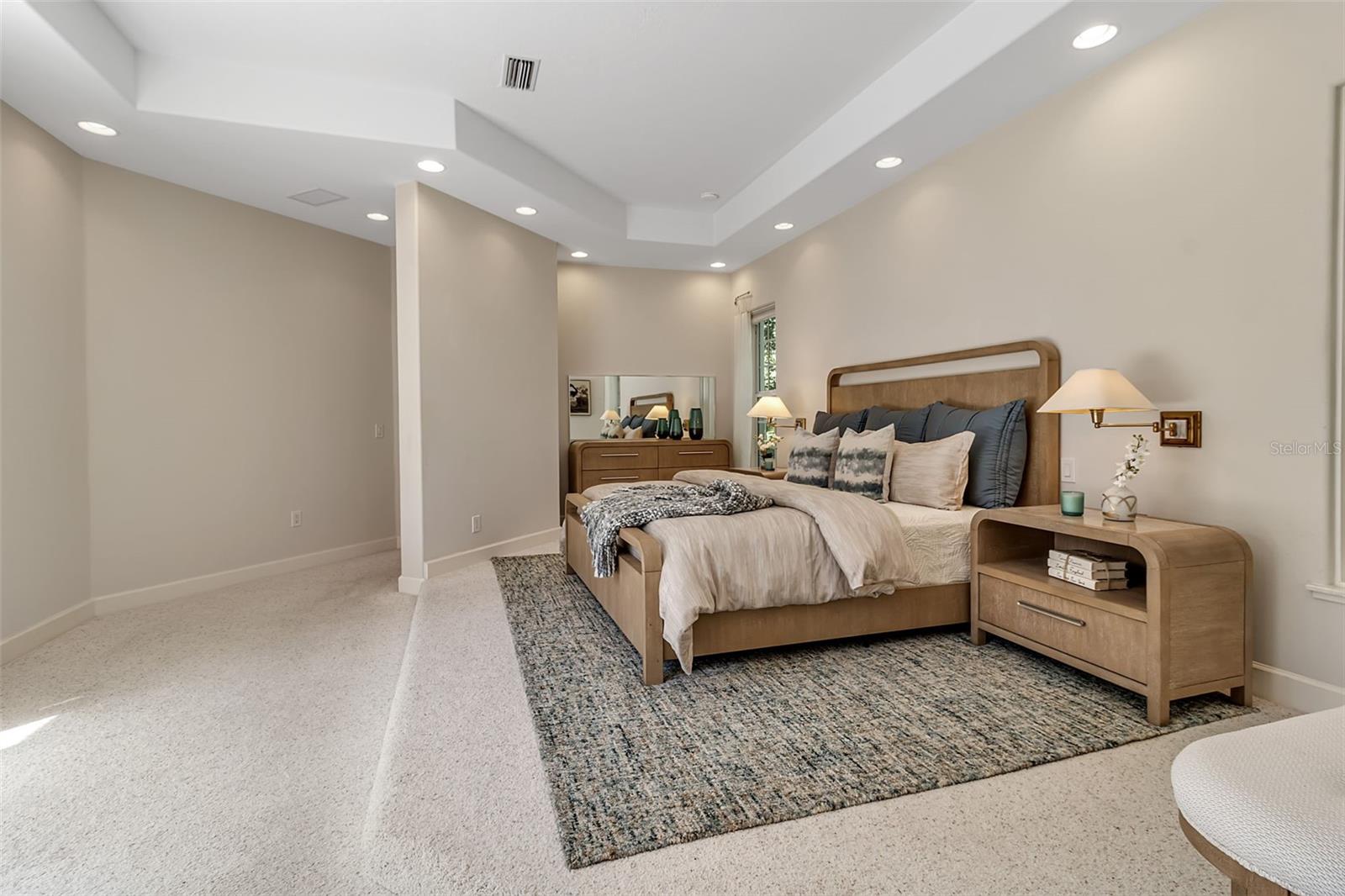 THE OAKS BAYSIDE - Residential