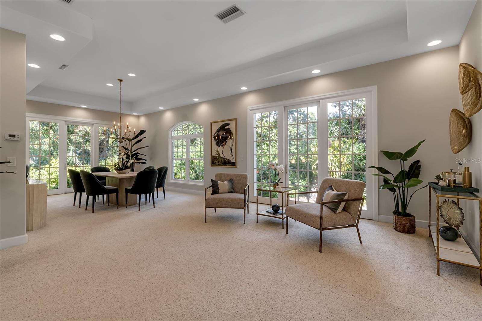 THE OAKS BAYSIDE - Residential