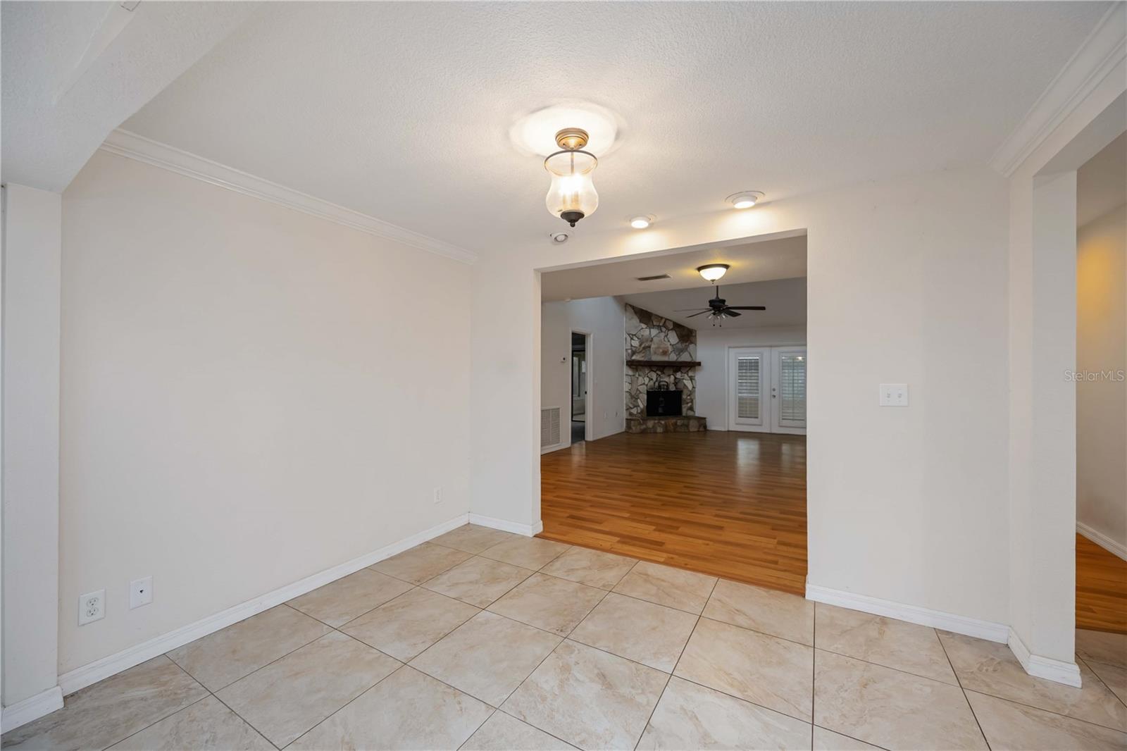 LAKE SARASOTA - Residential