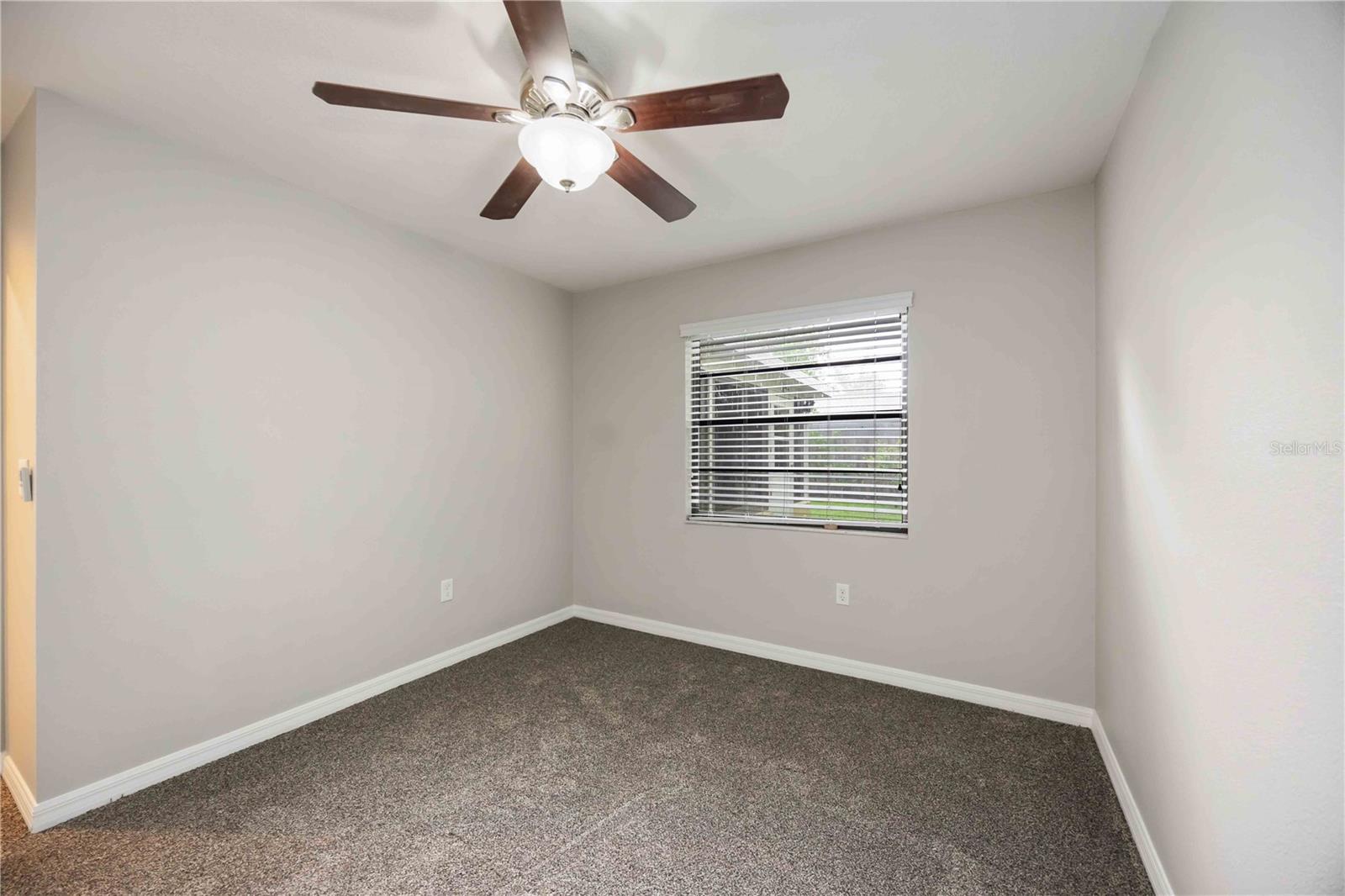 LAKE SARASOTA - Residential