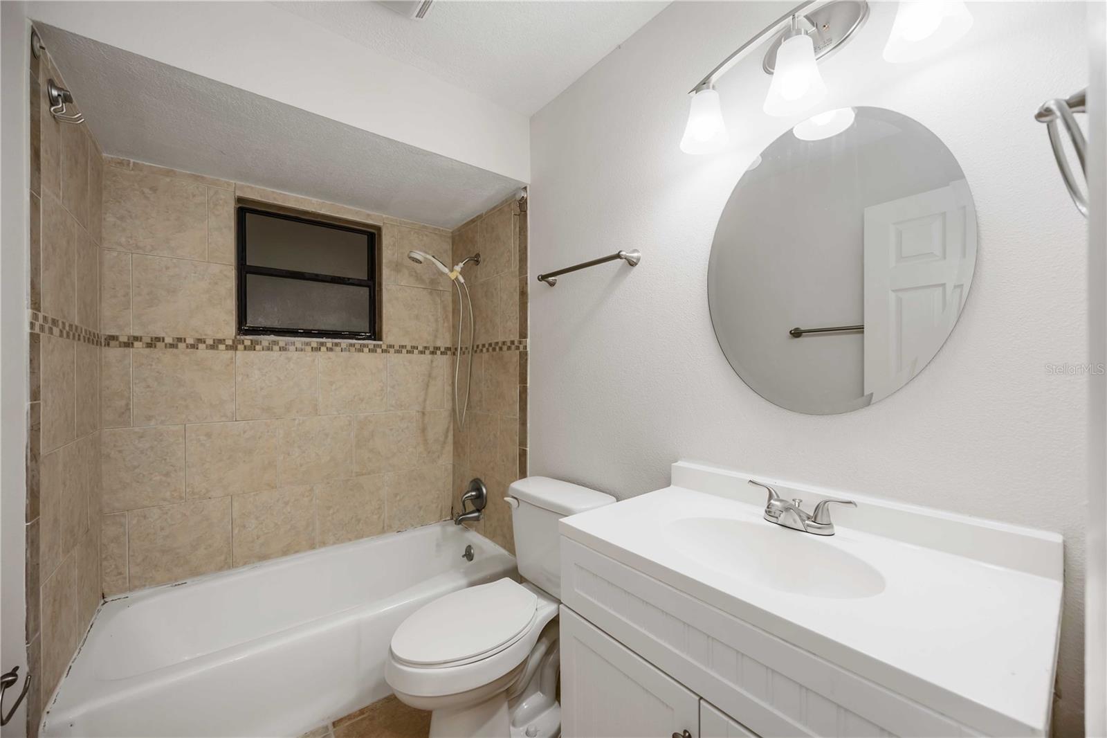 LAKE SARASOTA - Residential