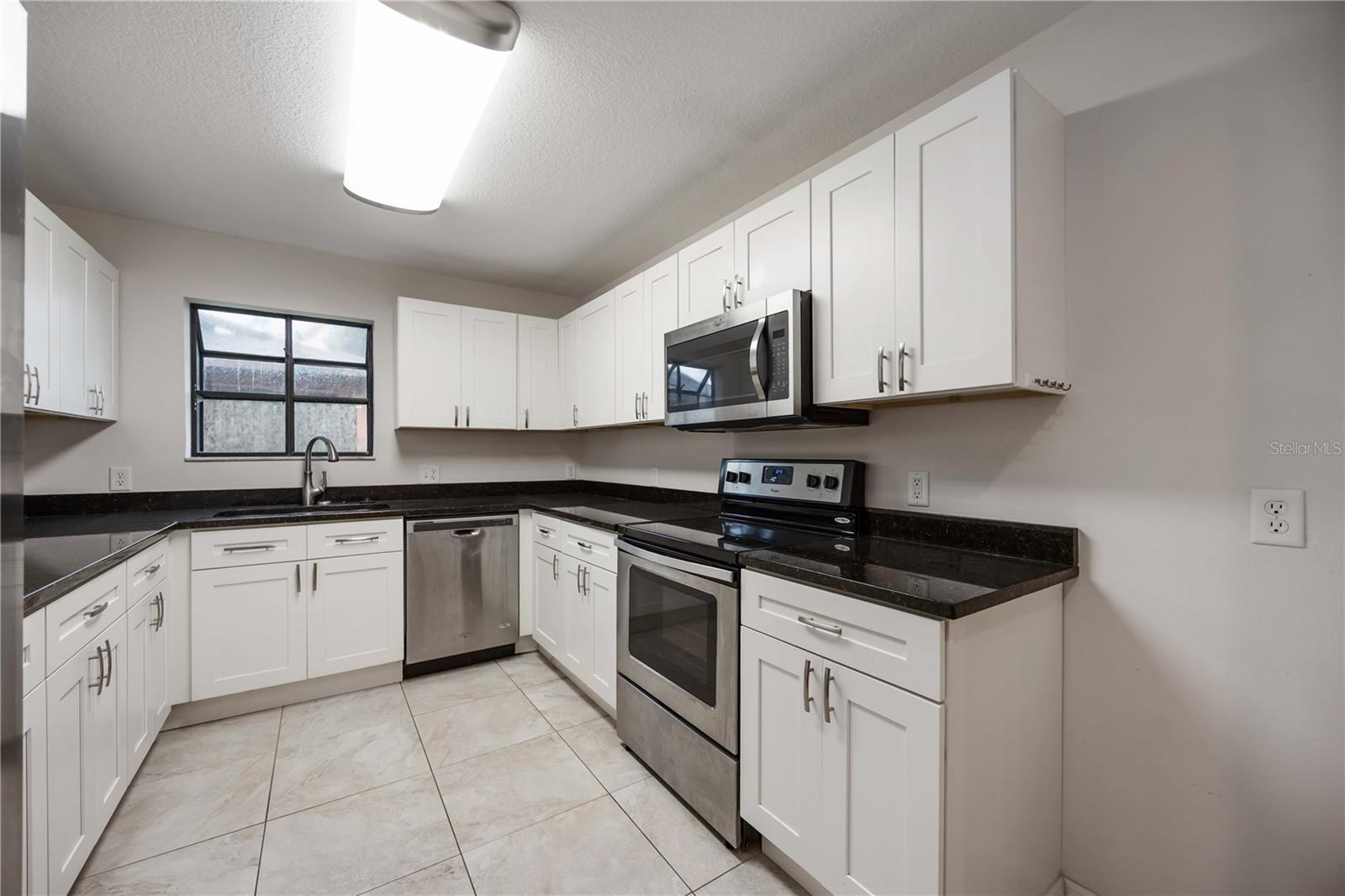 LAKE SARASOTA - Residential