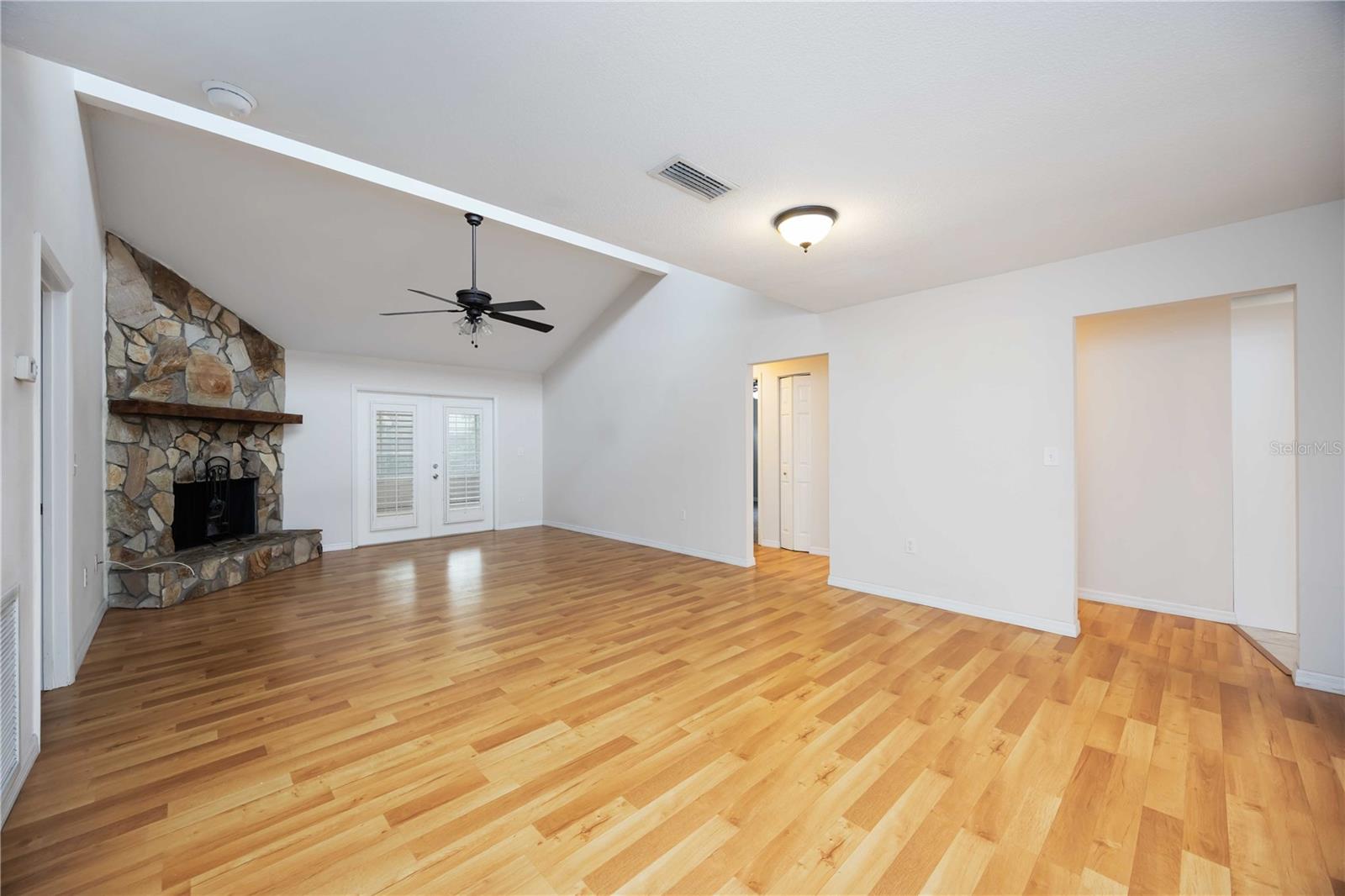 LAKE SARASOTA - Residential