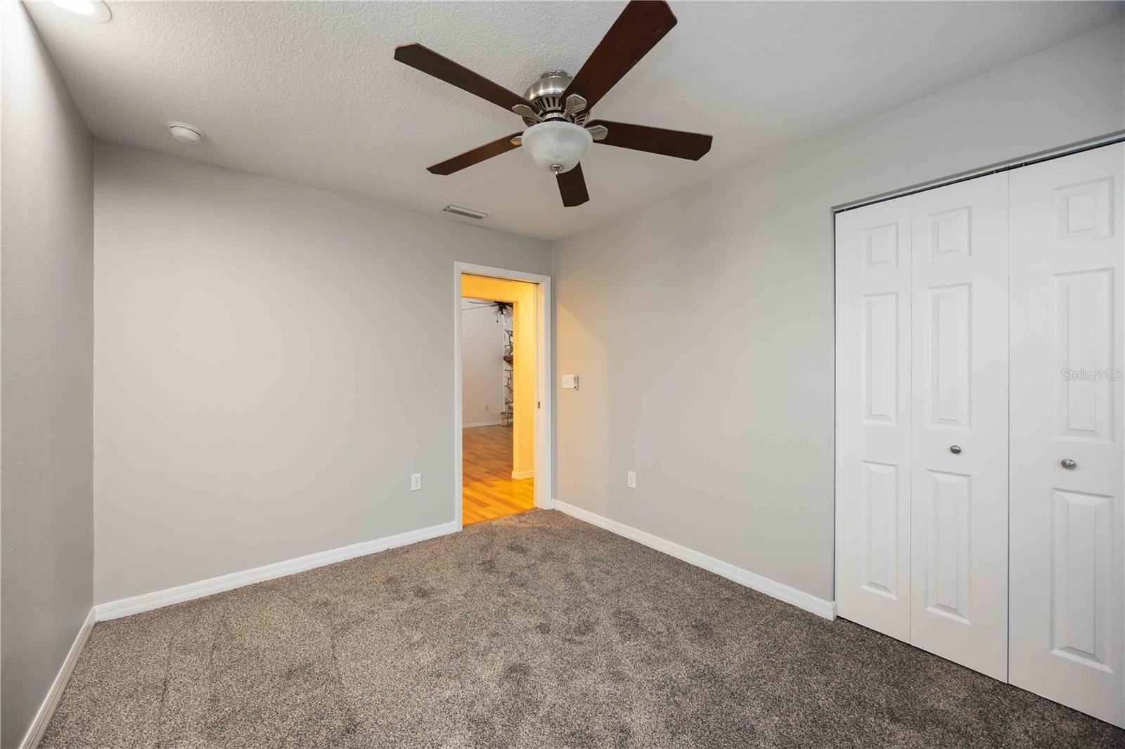 LAKE SARASOTA - Residential