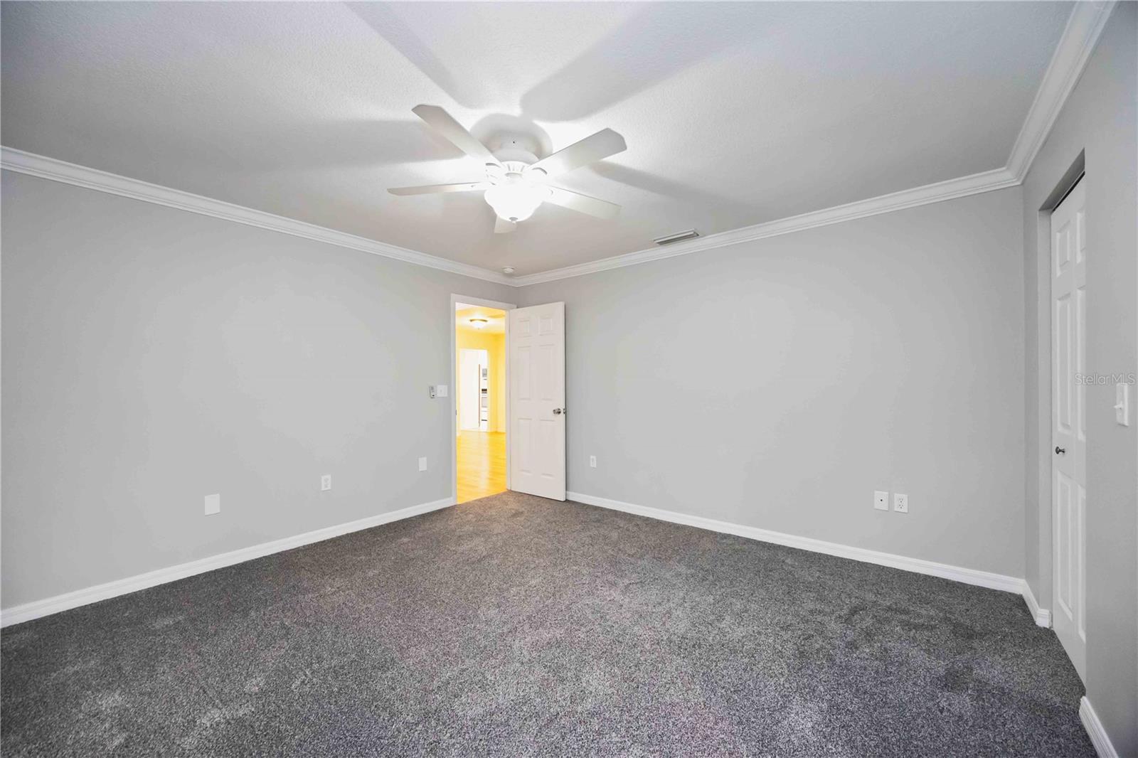 LAKE SARASOTA - Residential