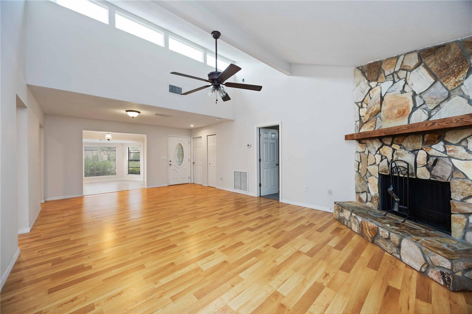 LAKE SARASOTA - Residential