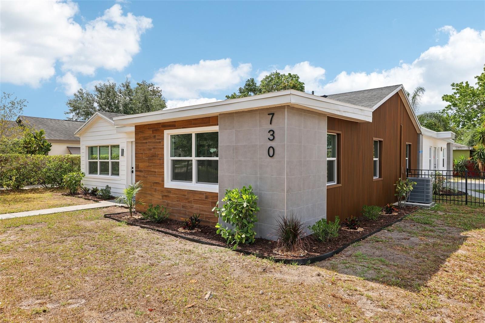 730 W SWOOPE AVENUE