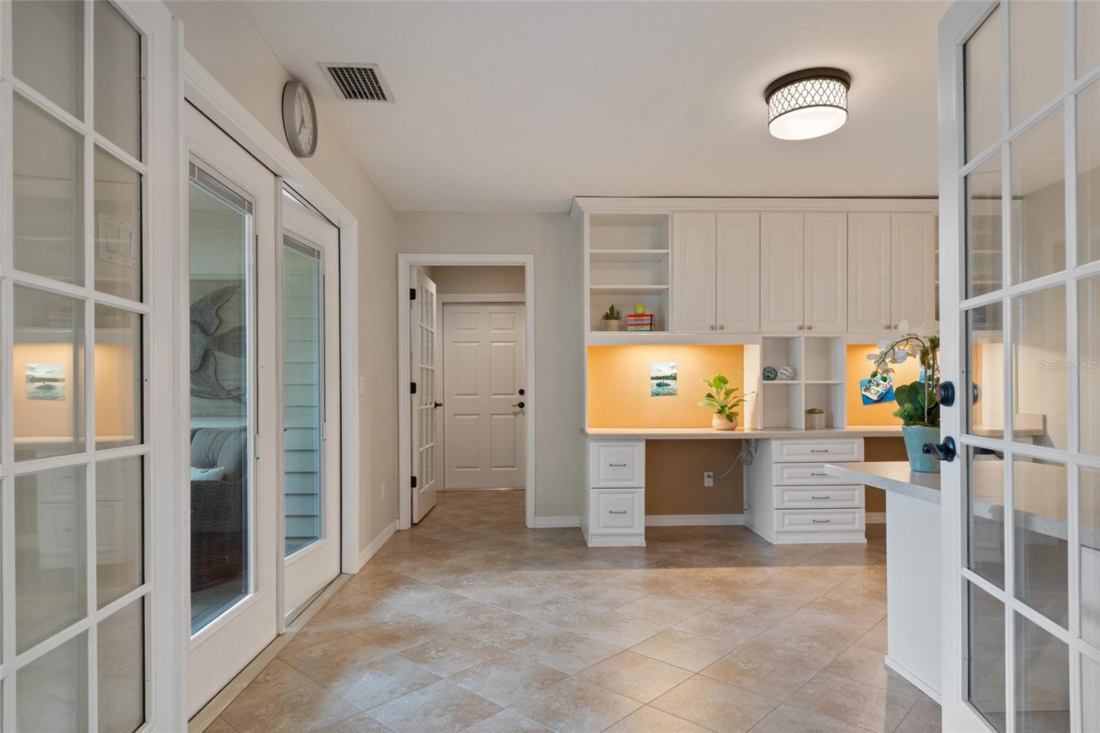J L HILLS LITTLE BEAR LAKE SUB - Residential