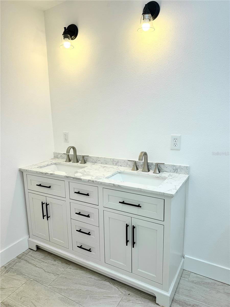 HILL PARK - Residential