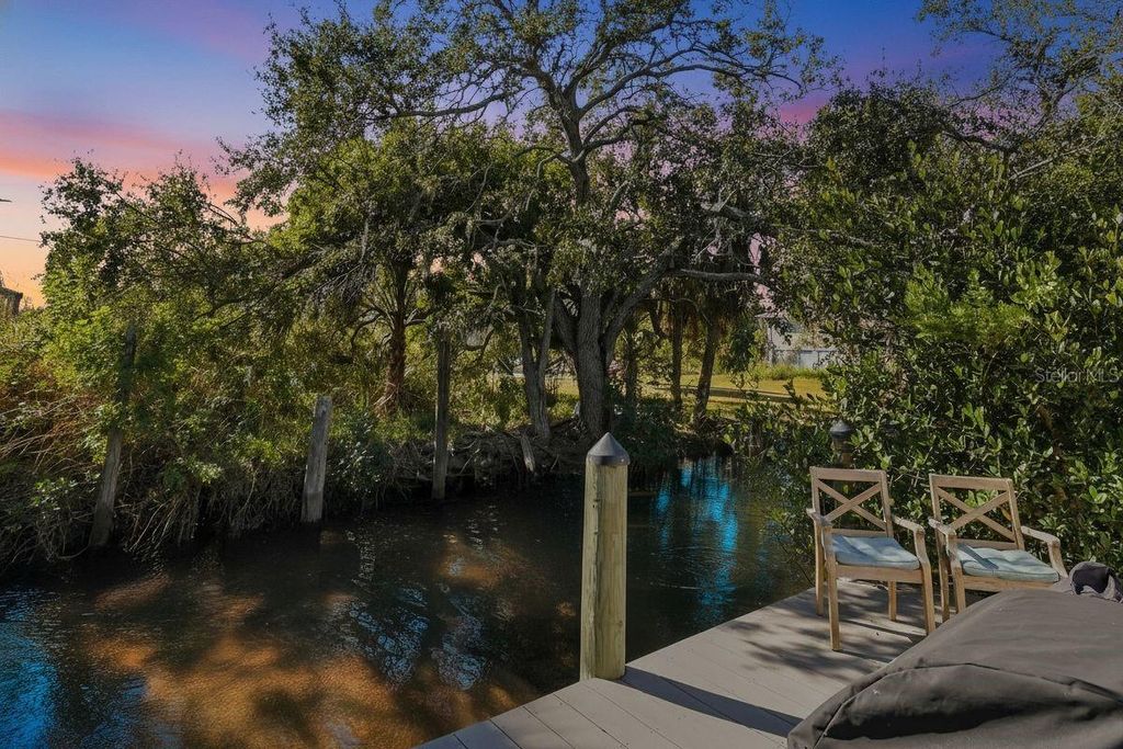 Photo of 27 Michiana Drive, Terra Ceia, FL 34250 (MLS # A4692730)