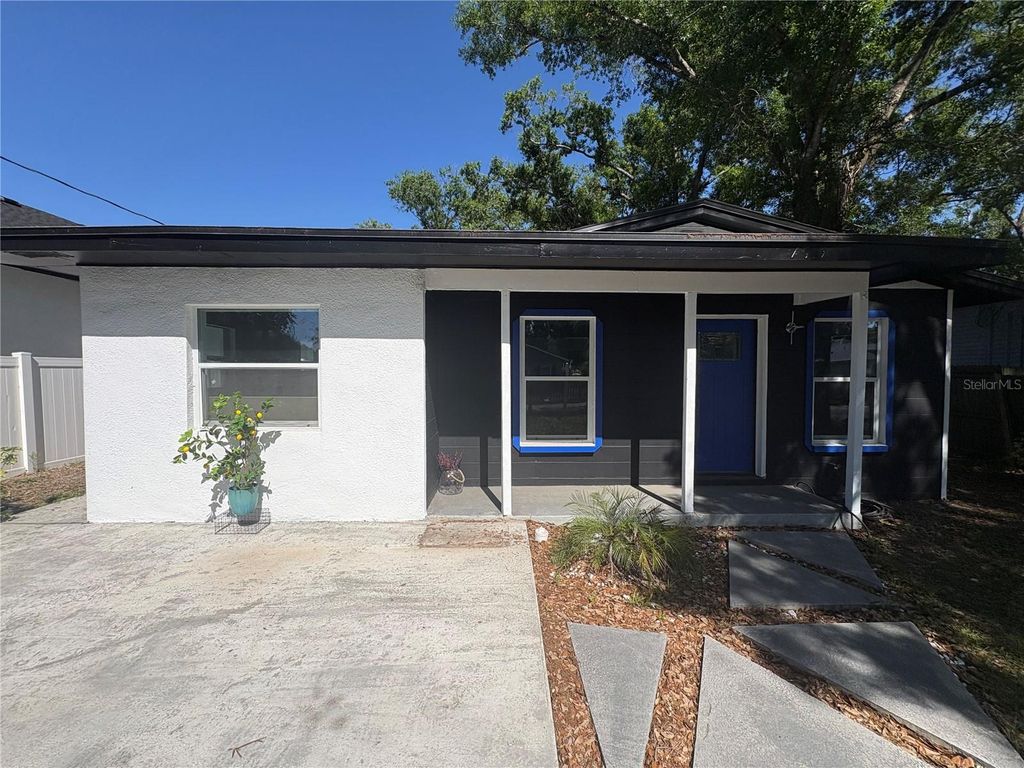 Photo of 7019 N Willow Avenue, Tampa, FL 33604 (MLS # TB8498428)
