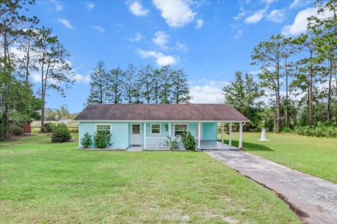 A home in HOMOSASSA