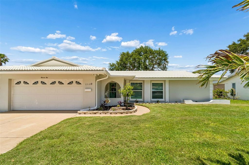 Photo of 1110 Mccarty Street, Dunedin, FL 34698 (MLS # TB8510635)