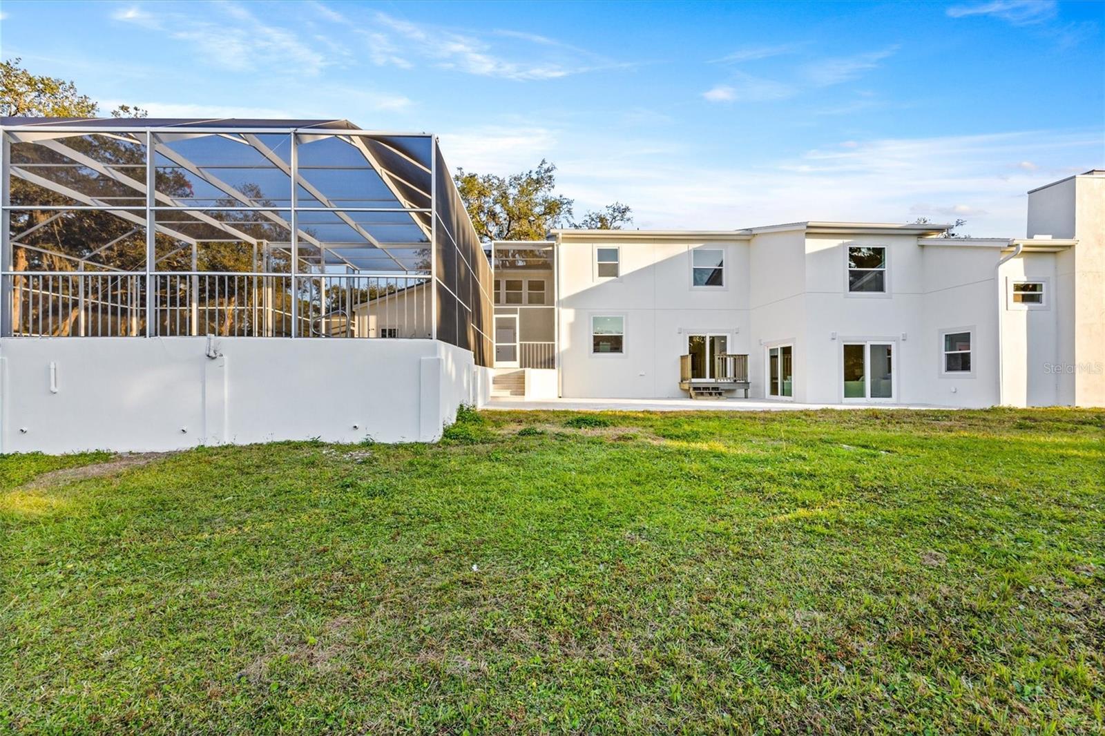 GOLDEN ACRES - Residential