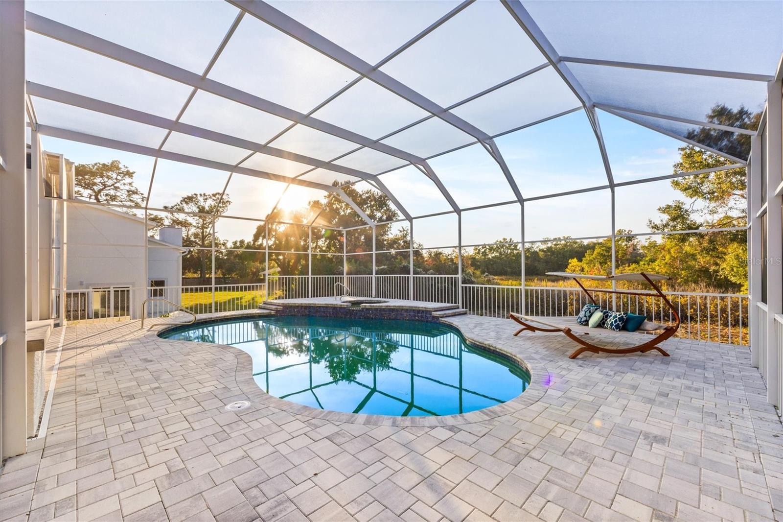 GOLDEN ACRES - Residential